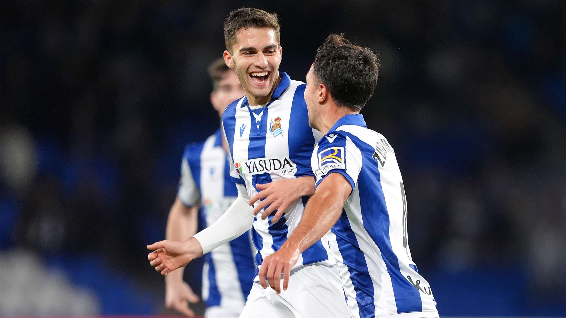 涌现与国际 涌现与国际